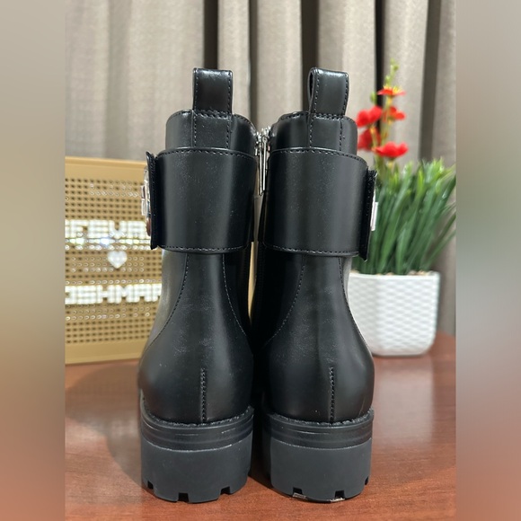 New Michael Kors Tatum Combat Lace up Boot Black size 5 / 6 / 7.5 - Picture 6 of 12